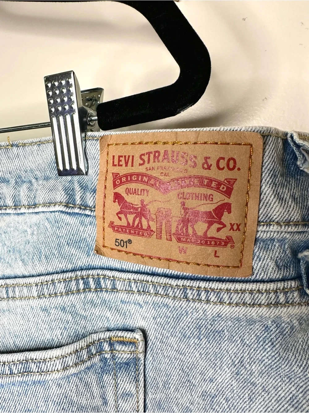 Levis 501 Women’s Denim Jean Shorts plus size 24 Jorts